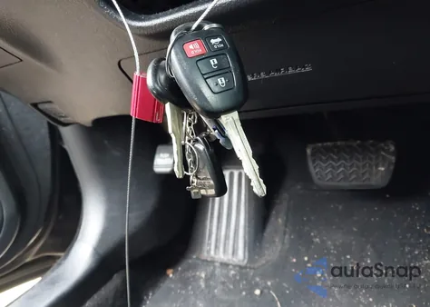 2015 Toyota Camry Se z USA, uszkodzony, nr VIN 4T1BF1FK9FU069790